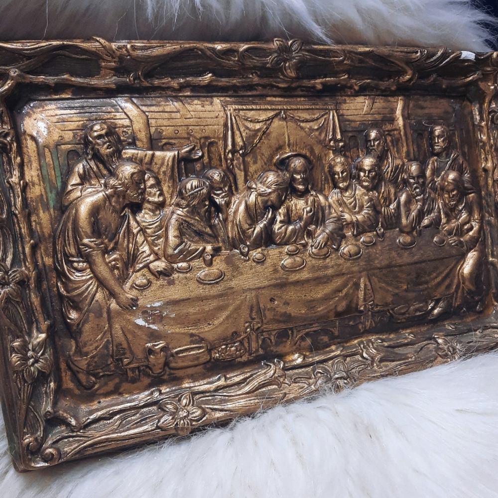 ~{Vintage}~ Gold tone chalk Last Supper wall decor.